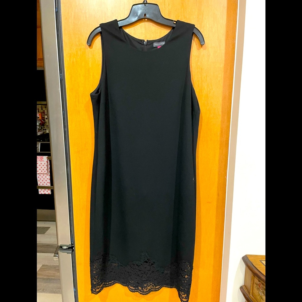 Vince Camuto elegant black dress
